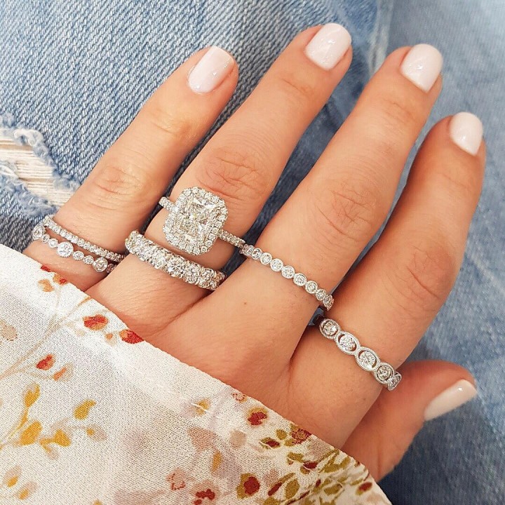 0.45ct Round Diamond Bezel Set Wedding Band wg