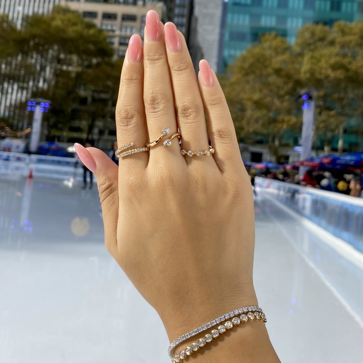 Toi Et Moi Pear Shape Yellow Gold Ring flat