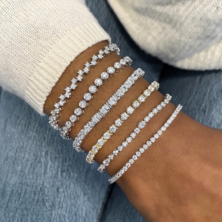6.60 carat Lab Grown Diamond Yellow Gold Tennis Bracelet flat