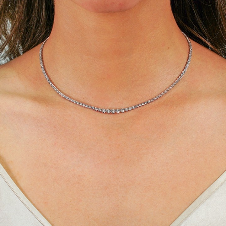 3.05 carat Graduated Diamond Tennis Necklace