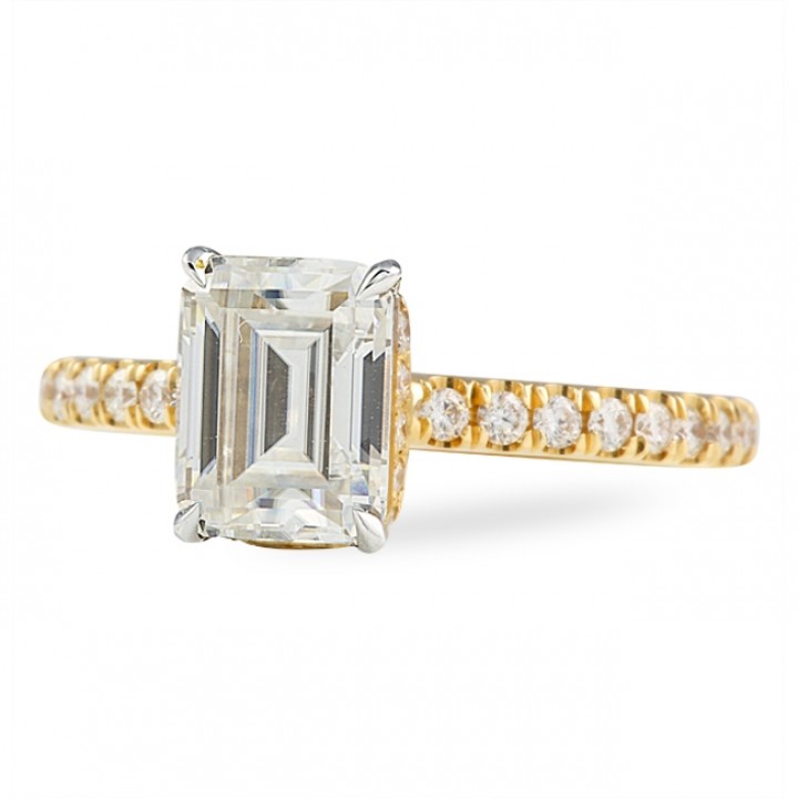 Emerald Cut Moissanite Invisible Gallery™ Ring top
