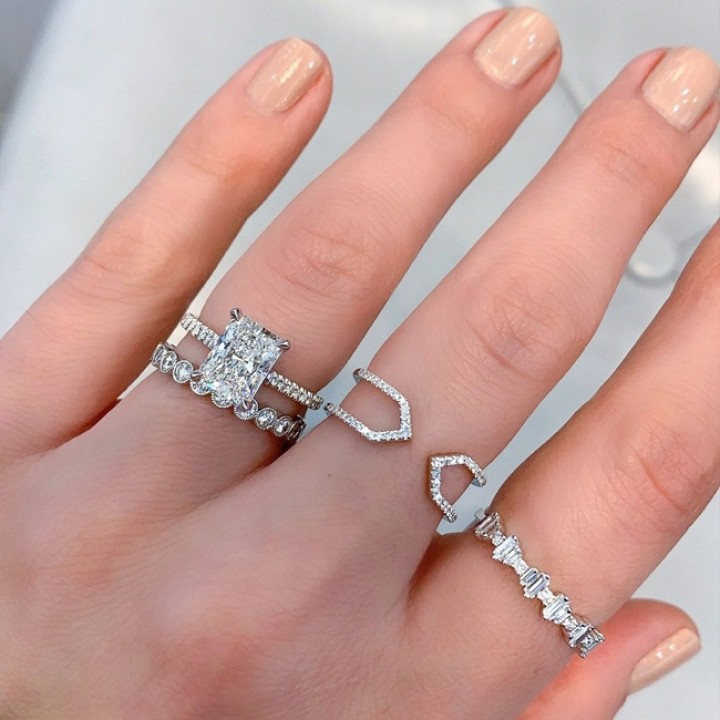 radiant cut diamond 2 carat ring in platinum