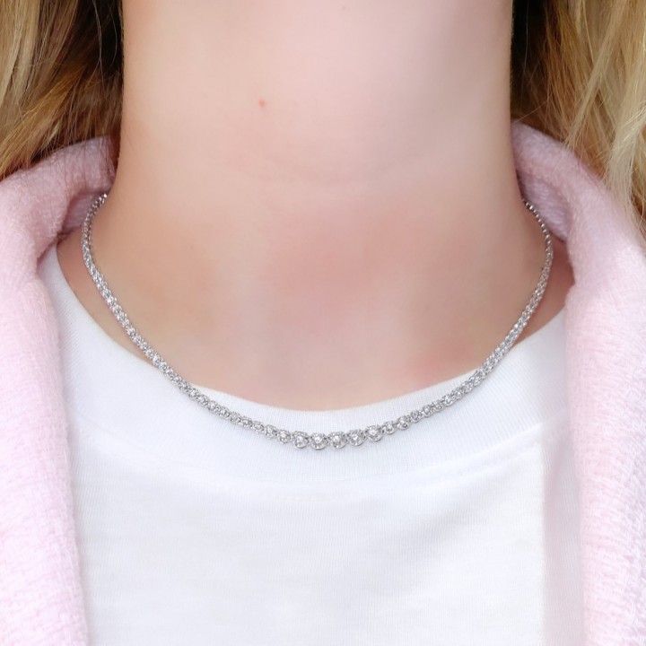 3.05 carat Graduated Diamond Tennis Necklace