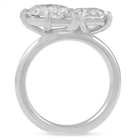 Toi et moi pear and emerald cut diamond ring