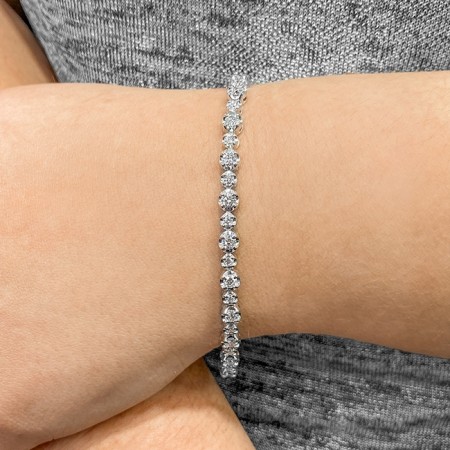 2.90 carat Alternating Size Diamond Tennis Bracelet