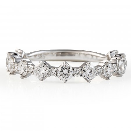 Alternating Size Round Diamond Compass Three-Quarter Band yg